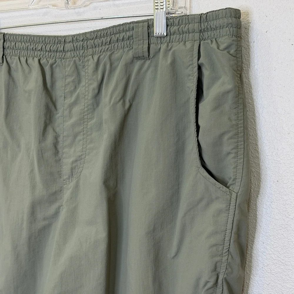 Columbia PFG Omni Shade Swim Trunks Mens Size Large Green Elastic Waist Pockets